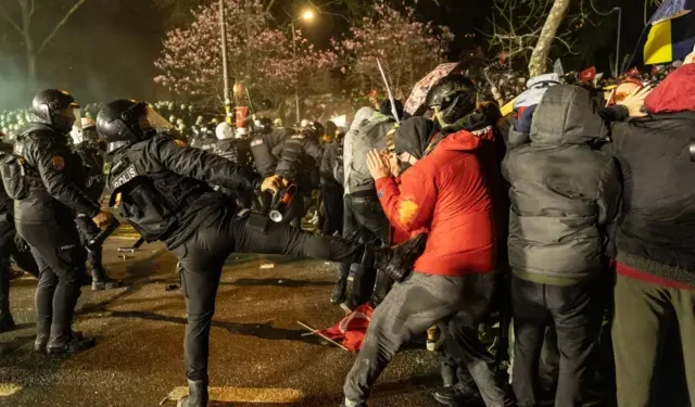 GS üniversitesi öğrencileri polis şiddetini raporlaştırdı