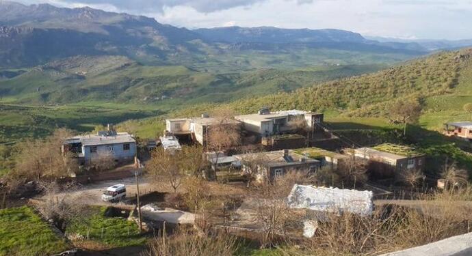 Çermûg’da aileler arasındaki silahlı kavgada 3 kişi öldü