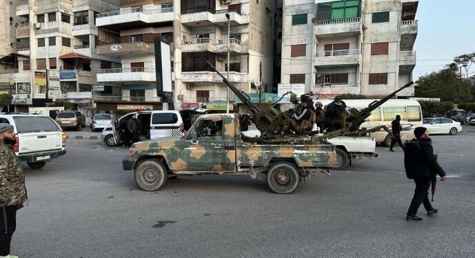 Suriye’de DAİŞ ve eski rejim askerleri devrede