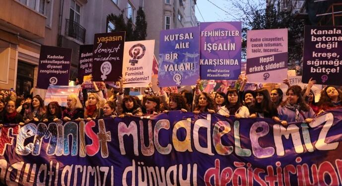 Feminist Gece Yürüyüşü’nde gözaltına alınanlar serbest