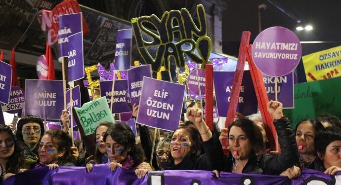 Çukurova’da kadınlar 8 Mart’a çağırıyor: Birlikte güçlüyüz  