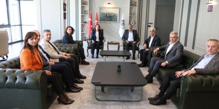 DEM Parti’den DİSK’e ziyaret