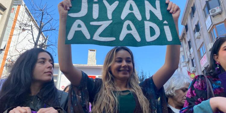 Fotoğraflarla 8 Mart 2025: Jin, Jiyan, Azadî!