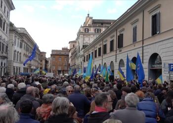 Trump Brüksel ve Roma’da protesto edildi