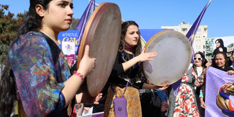Fotoğraflarla 8 Mart 2025: Jin, Jiyan, Azadî!