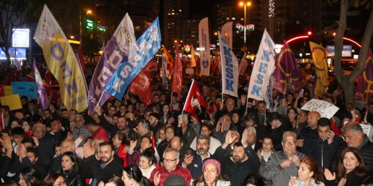 Adana ve Eskişehir’de İmamoğlu protestosu: Birleşe birleşe kazanacağız