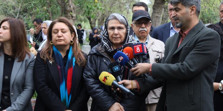 Vedat Aydın mezarı başında anıldı