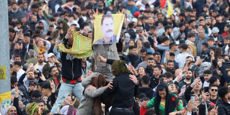 Amed Newroz’undan yurttaşlar: Öcalan’ın özgürlüğü sağlanmalı
