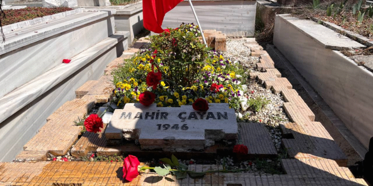 Mahir Çayan ve yoldaşları mezarları başında anıldı