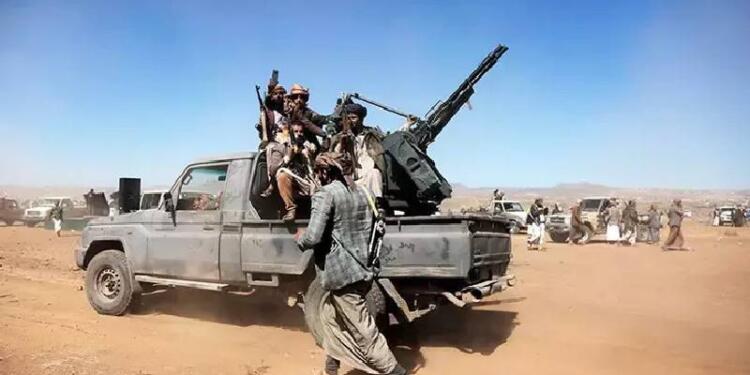 Husiler İsrail havalimanına saldırdı