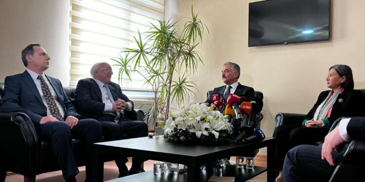 MHP ile DEM Parti bayramlaştı