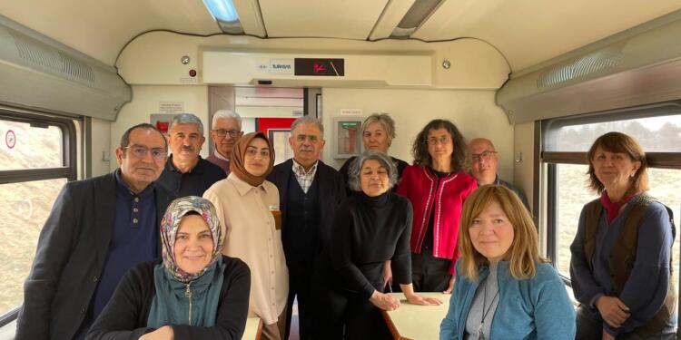 Ankara’dan Amed’e ‘Barış Treni’ yola çıktı