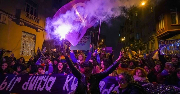 ‘Feminist Gece Yürüyüşü’ için Sıraselviler’e çağrı