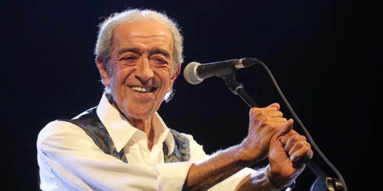 Edip Akbayram yaşamını yitirdi