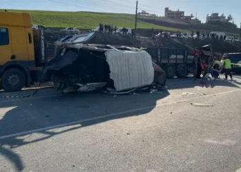 Hatay’da TIR ile işçi servisi çarpıştı: 6 ölü, 8 yaralı