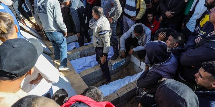 İsrail bayramda da Gazze’ye saldırdı