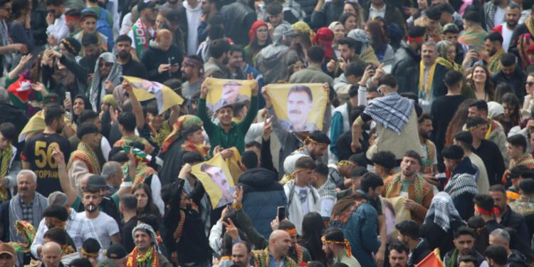 Fotoğraflarla 2025 İstanbul Newrozu: Abdullah Öcalan’a özgürlük