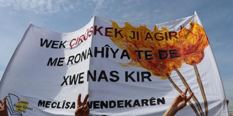 Fotoğraflarla 2025 İstanbul Newrozu: Abdullah Öcalan’a özgürlük