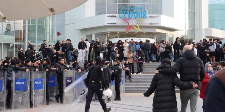 İstanbul Barosu: 3 avukat meslektaşımız gözaltına alındı