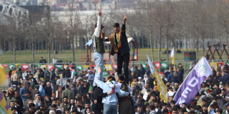 Fotoğraflarla 2025 İstanbul Newrozu: Abdullah Öcalan’a özgürlük