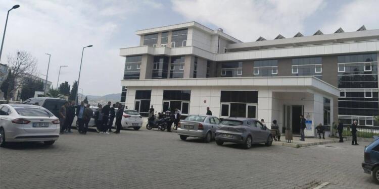 Urla’da silahlı saldırı: 3 kişi hayatını kaybetti