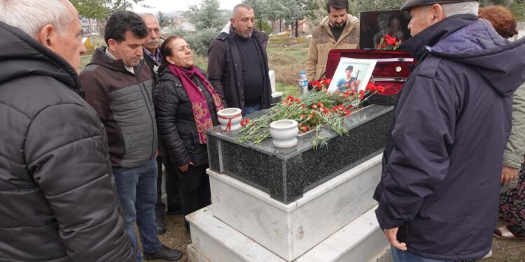 Kemal Kurkut mezarı başında anıldı