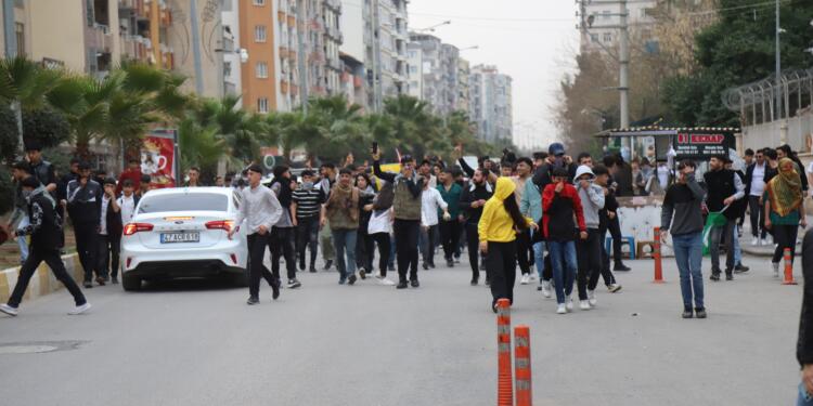 Qoser’de Newroz sonrası yürüyüş