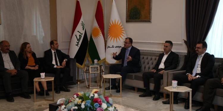 DEM Parti ve DBP heyeti Halk Cephesi ile bir araya geldi