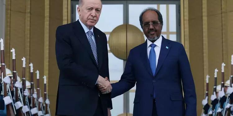 Erdoğan Somali Cumhurbaşkanı ile görüştü