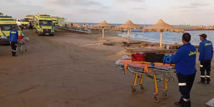 Kızıldeniz kıyısında denizaltı battı: 6 ölü