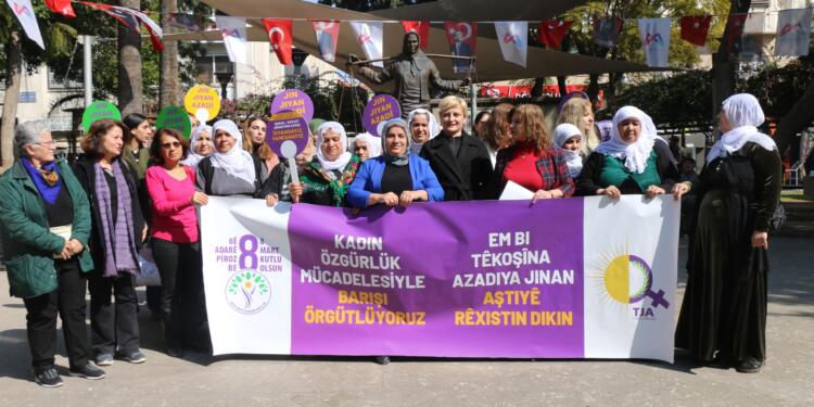 8 Mart etkinliklerinde ‘Asrın Çağrısı’ sahiplendi