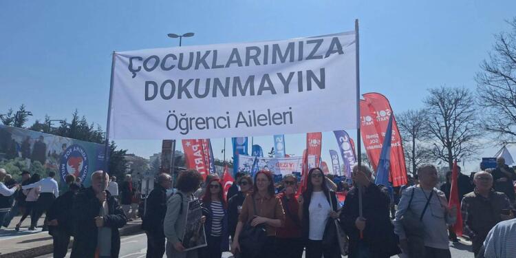 Anne Baba Dayanışma Ağı: #ÇocuklarımızıSerbestBırakın