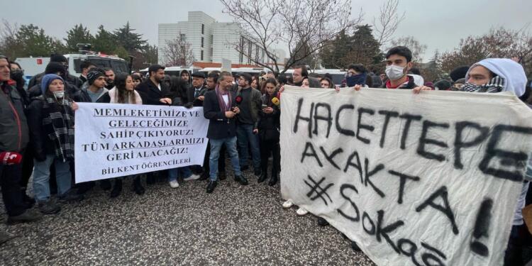 Ankara’da üniversiteliler YÖK’e yürüdü