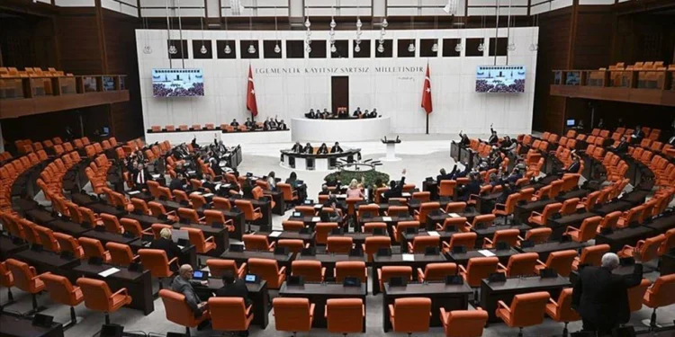 6 dokunulmazlık dosyası Meclis’e gönderildi