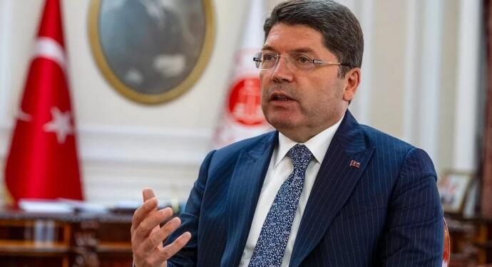 Bakan Tunç ‘çıplak arama’ dayatmasını inkar etti