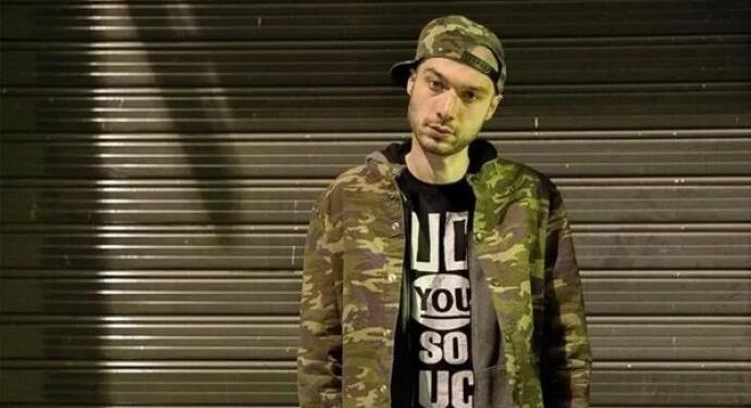 Babasına şiddet uygulayan rapçi tutuklandı