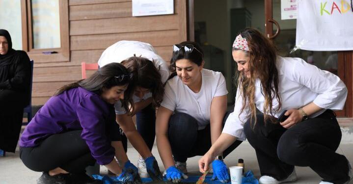Peyas’ta sanat atölyesine yoğun ilgi