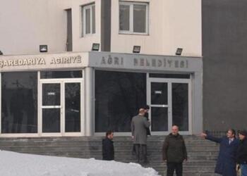 İl Özel İdaresi araçları DEM Parti’den alıp AKP’li belediyeye verdi