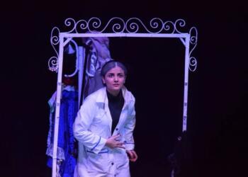 Rojava’da monodrama oyunları