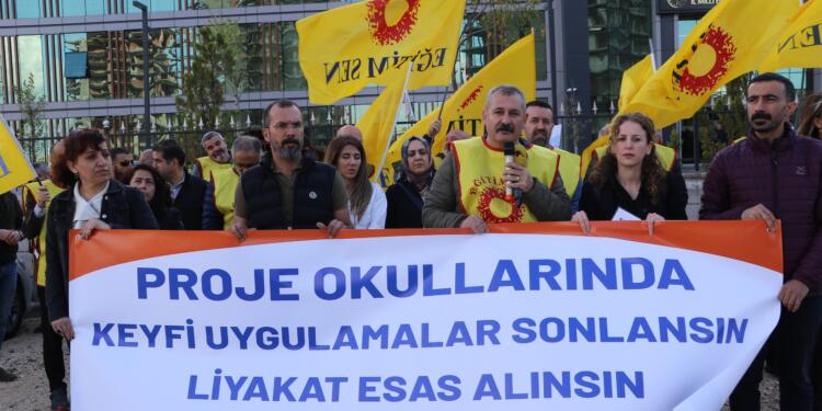 Eğtim Sen: Proje okullarına atamalar siyasi kadrolaşmaya dönüştü