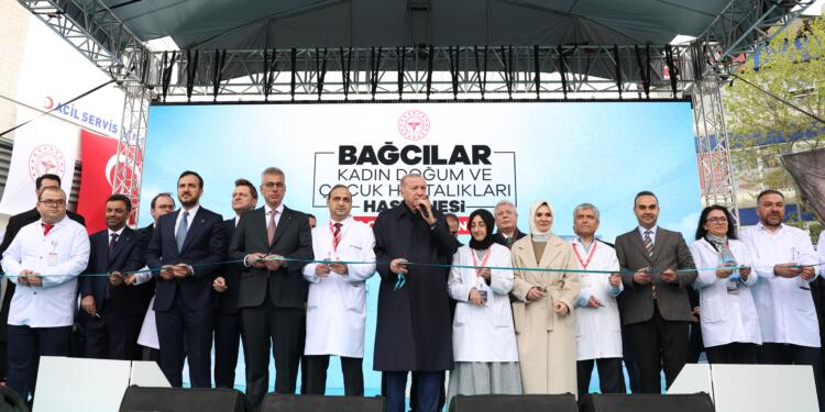 Erdoğan’dan ‘normal doğum’ pankartını savunması