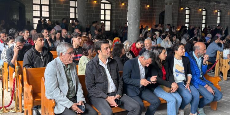 Sûr’da Paskalya Bayramı kutlaması