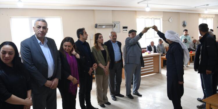 DEM Parti Bismil’de husumetli iki aileyi barıştırdı