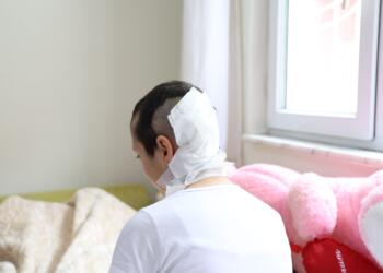 Hidrosefali hastalığından 2 kızını kaybeden aile: 3 kızı için çağrı yaptı