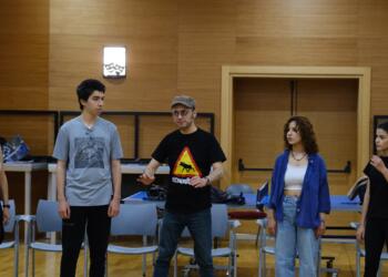 Amed Tiyatro Festivali 4’üncü gününde