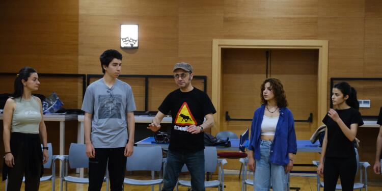 Amed Tiyatro Festivali 4’üncü gününde