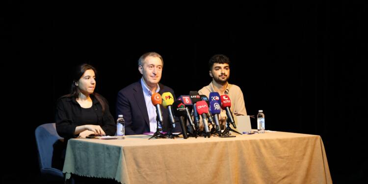 Tuncer Bakırhan gençlerle buluştu: Değişim için kolları sıvayalım