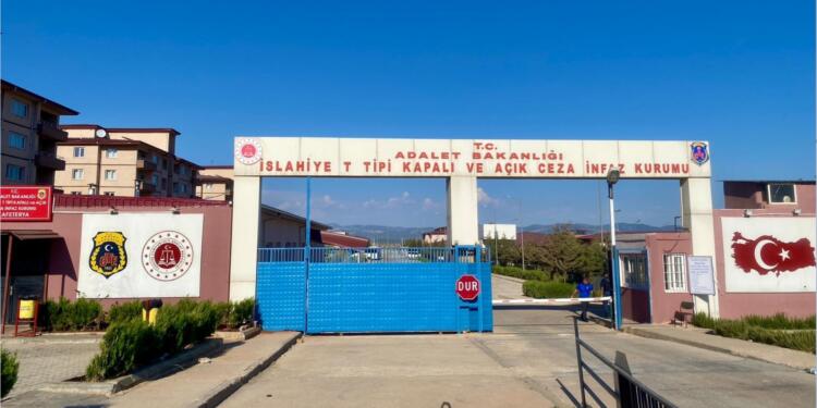 Tutsak annesi: Çözüm cezaevlerinden başlamalı