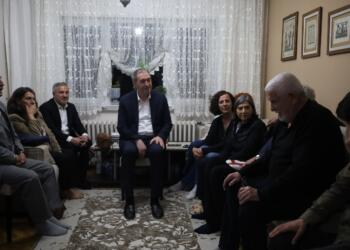 DEM Parti Eş Genel Başkanı Bakırhan’dan ev ziyaretleri