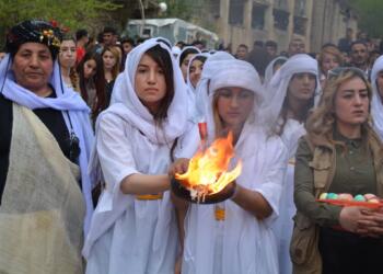 Dünyanın yaratılışı ve yaşamın başlangıç günü: Çarşema Sor